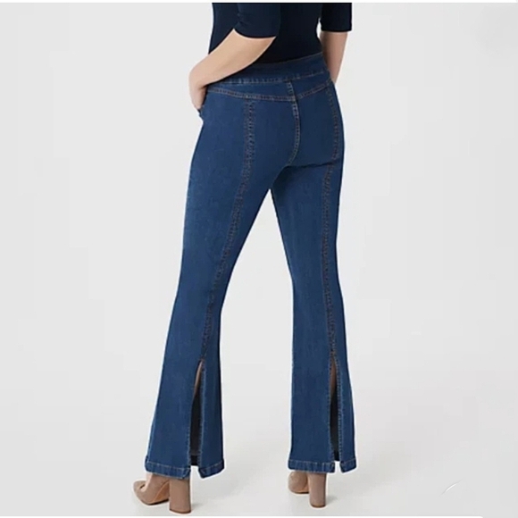 G.I.L.I. Denim - G.I.L.I Flared Jeans - Women's Size 12 Slit Back Front Seam Medium Wash